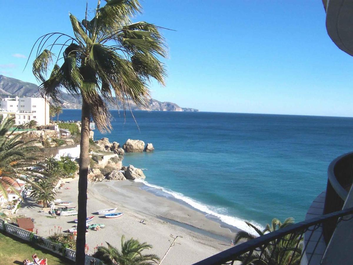 Acapulco Playa Bluewater Villas Nerja Esterno foto
