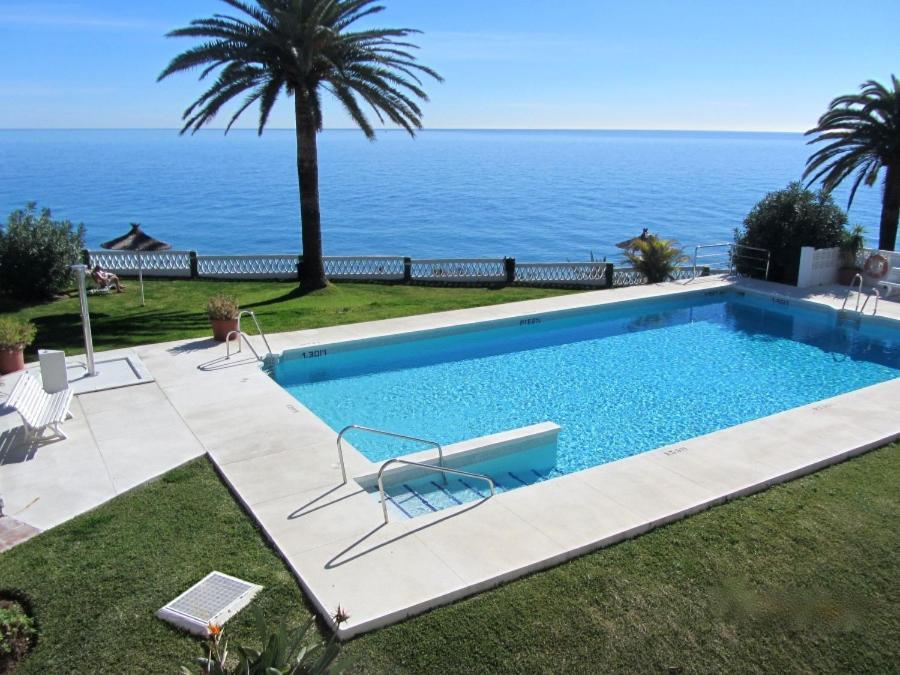 Acapulco Playa Bluewater Villas Nerja Esterno foto
