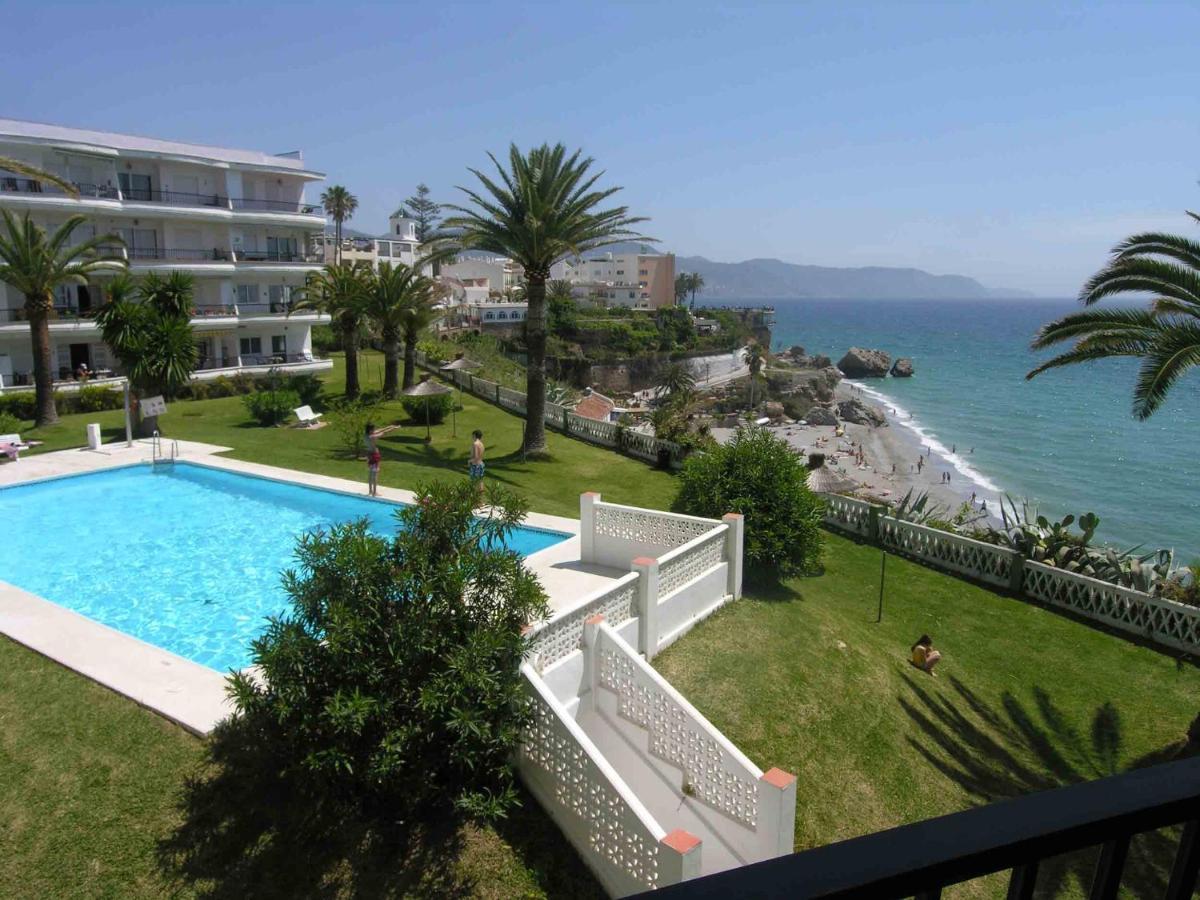 Acapulco Playa Bluewater Villas Nerja Esterno foto